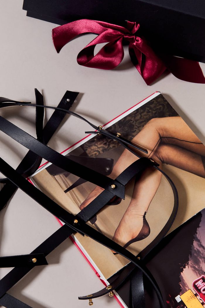 Suspender Belt en cuir LA TRAPEZISTE x Maison Dressage – Image 9